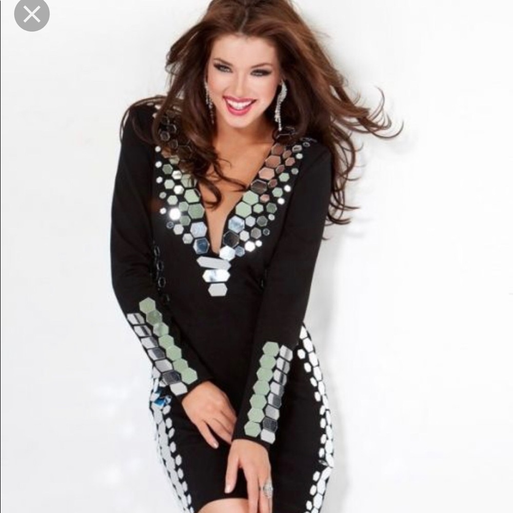 JOVANI MIRRORED SHORT DRESS Size 2